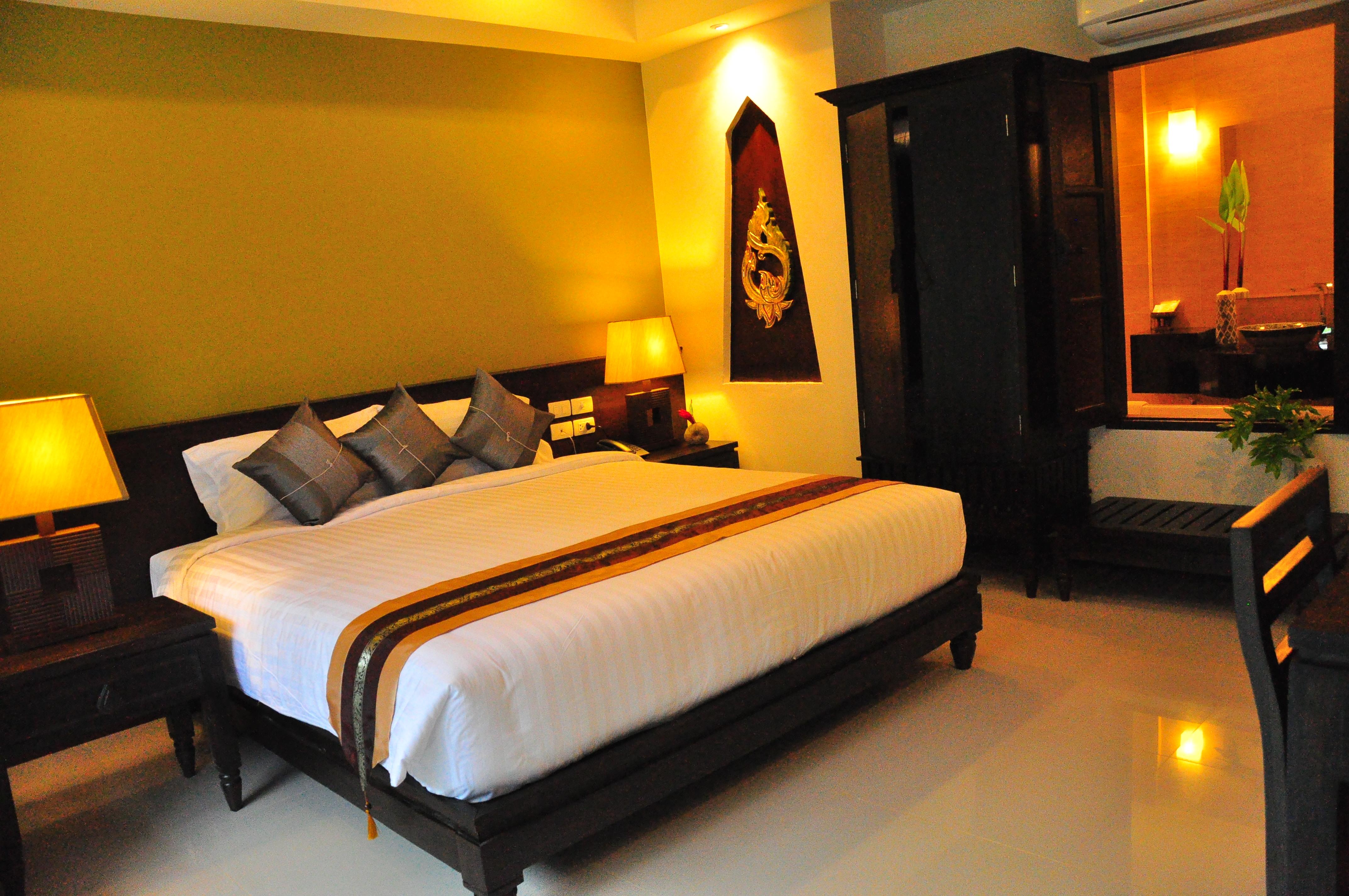 Navatara Phuket Resort Rawai Bagian luar foto