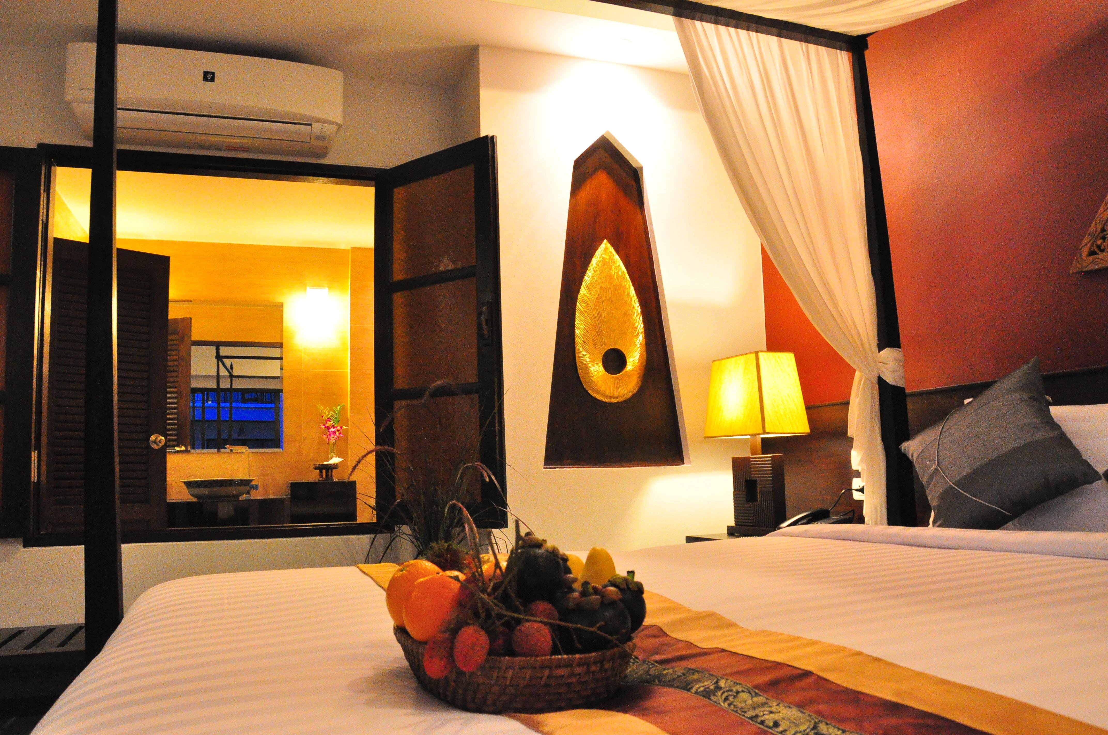 Navatara Phuket Resort Rawai Bagian luar foto