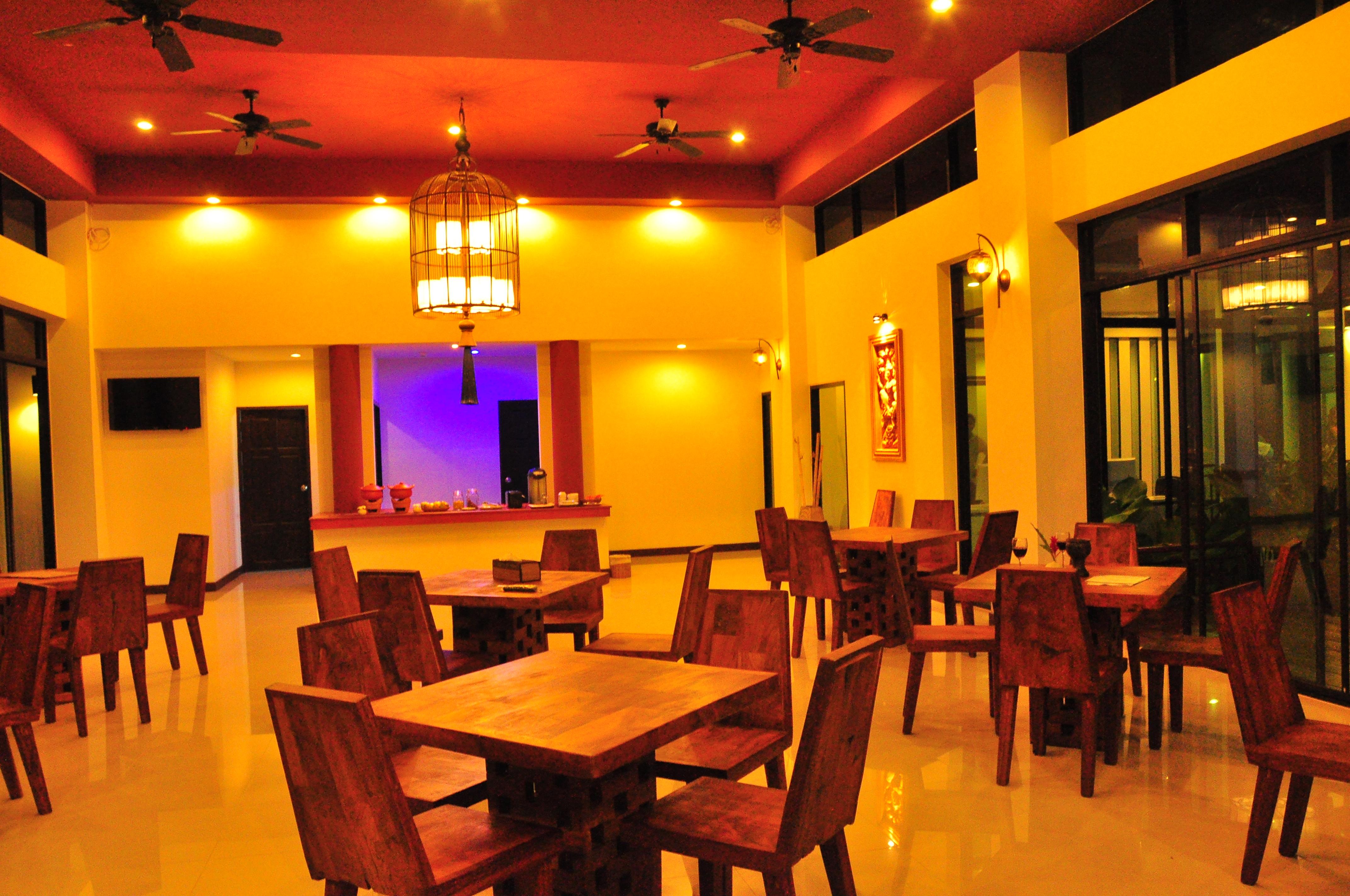 Navatara Phuket Resort Rawai Bagian luar foto