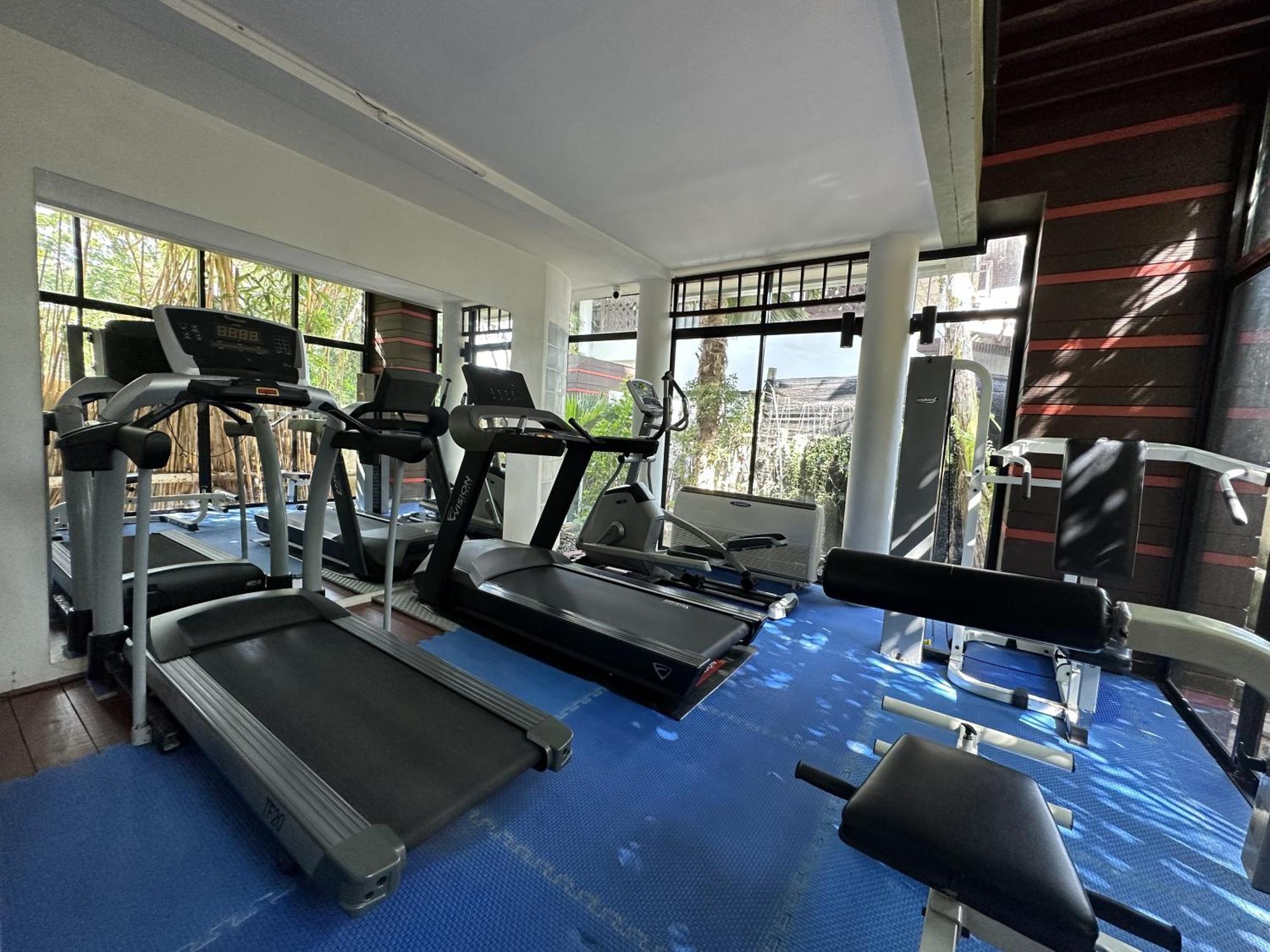 Navatara Phuket Resort Rawai Bagian luar foto