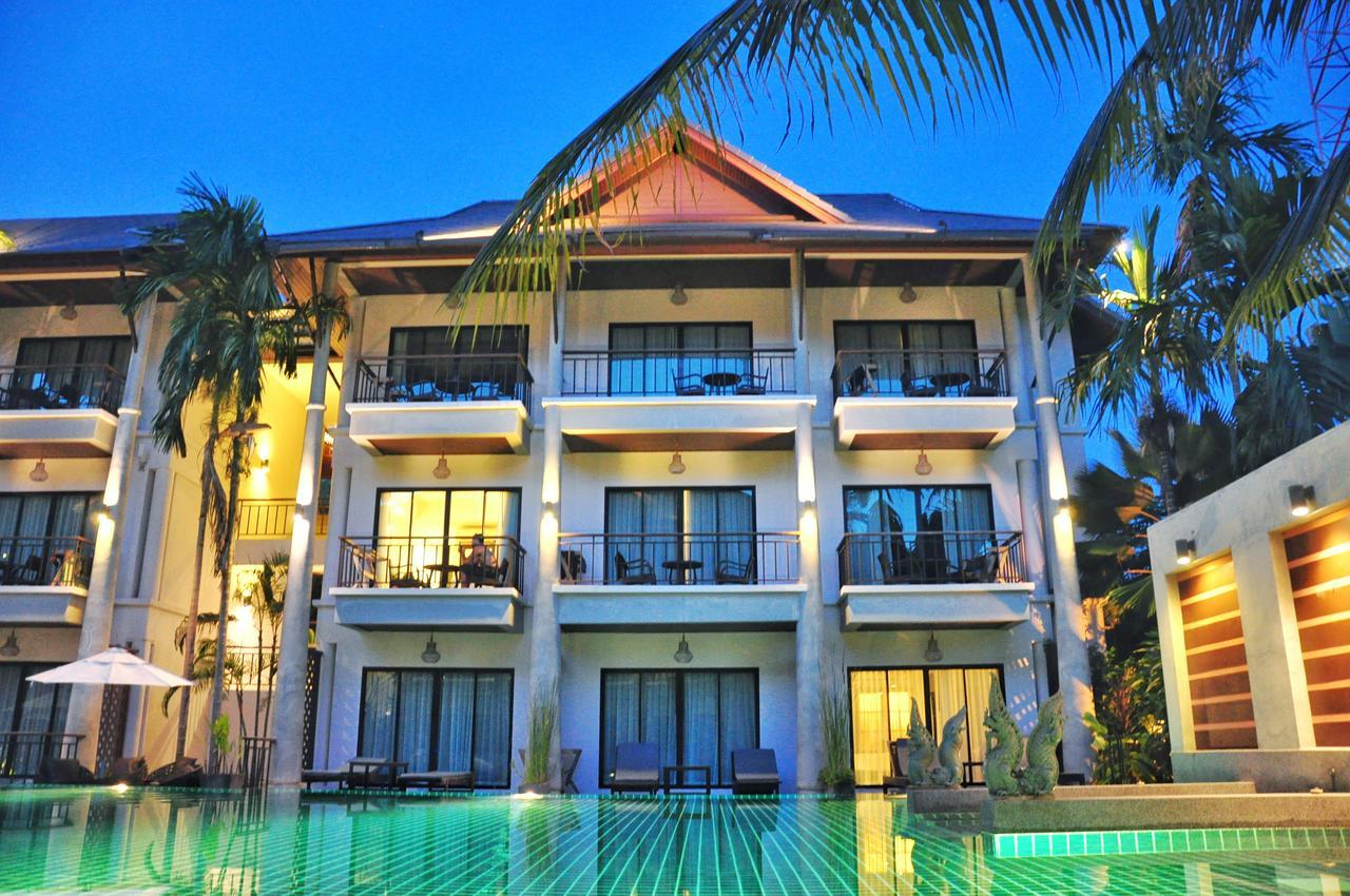Navatara Phuket Resort Rawai Bagian luar foto
