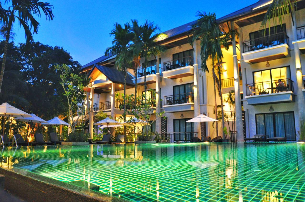 Navatara Phuket Resort Rawai Bagian luar foto