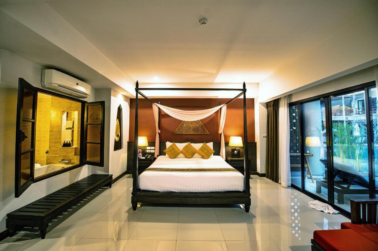 Navatara Phuket Resort Rawai Bagian luar foto