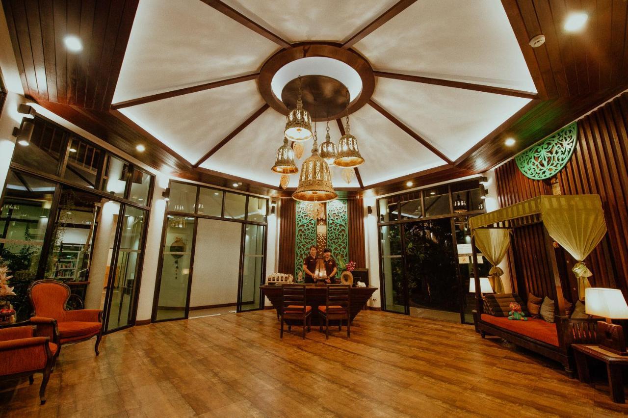 Navatara Phuket Resort Rawai Bagian luar foto